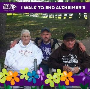 ¡El abuelo, la abuela y yo en la caminata de 2017!