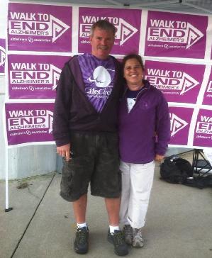 Únase a nosotros como nosotros walk to end Alzheimer's
