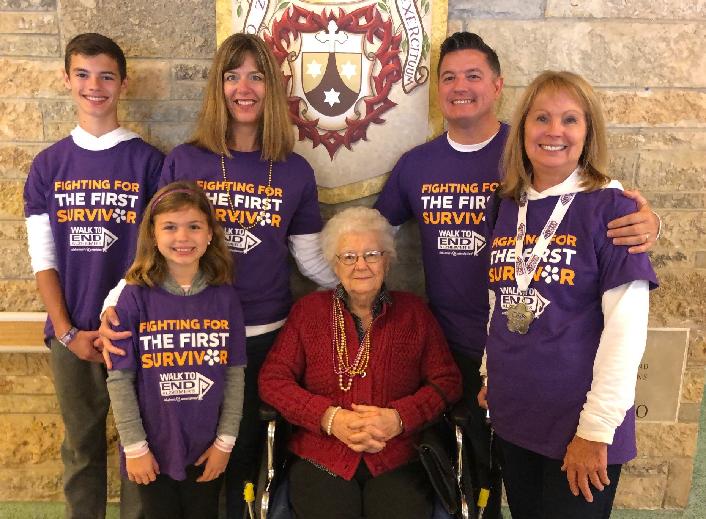 Foto tomada después del 2019. Alzheimer's Camine antes de que esta terrible enfermedad se llevara a nuestra querida madre/abuela/bisabuela.